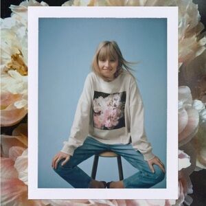 Flower sweatshirt